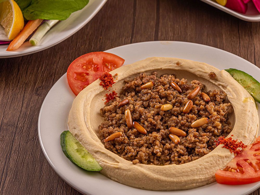 Hommus with Meat