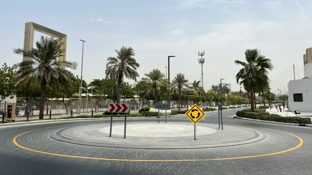 Satwa roundabout